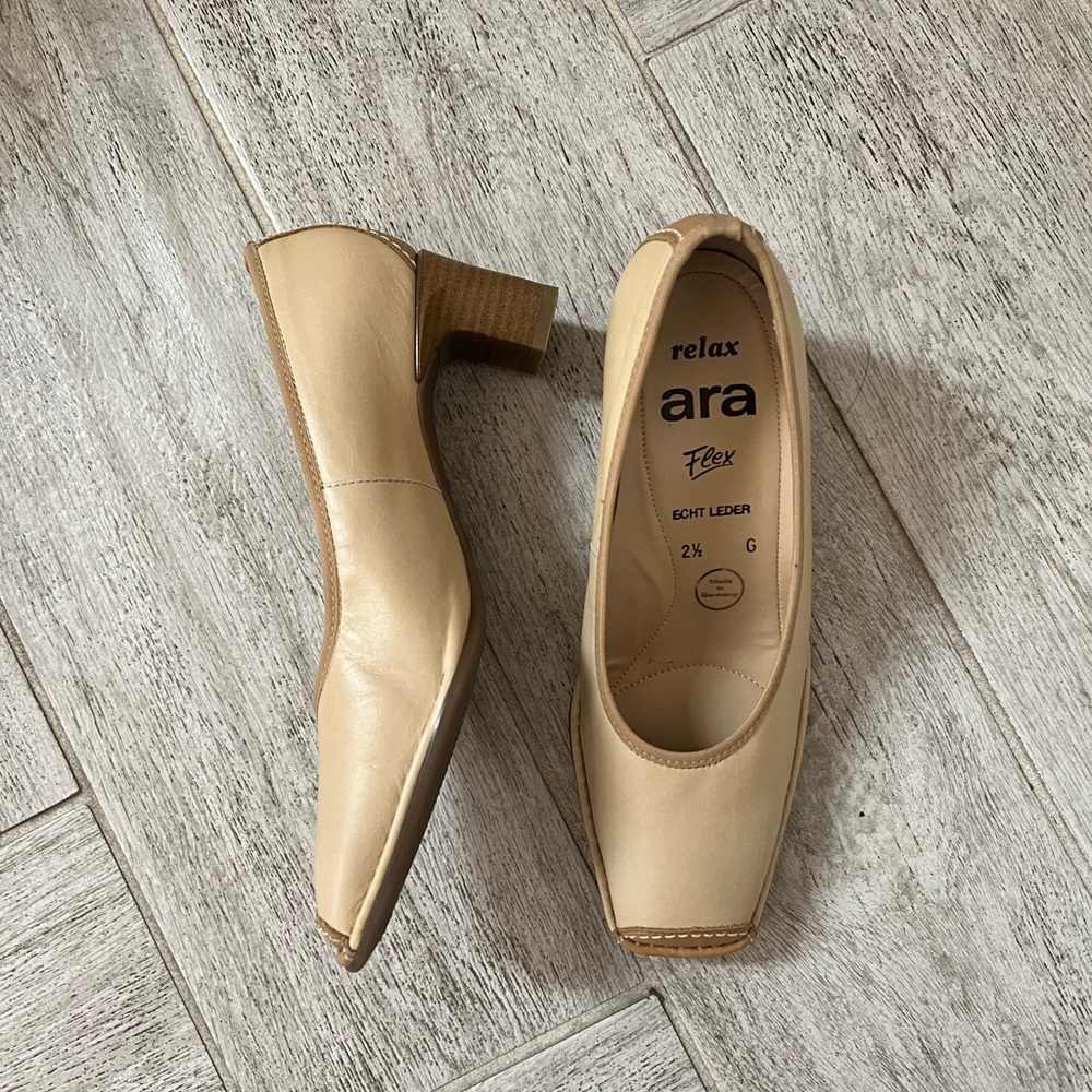 Ara Vintage Relax Flex Bologna kitten heel pumps